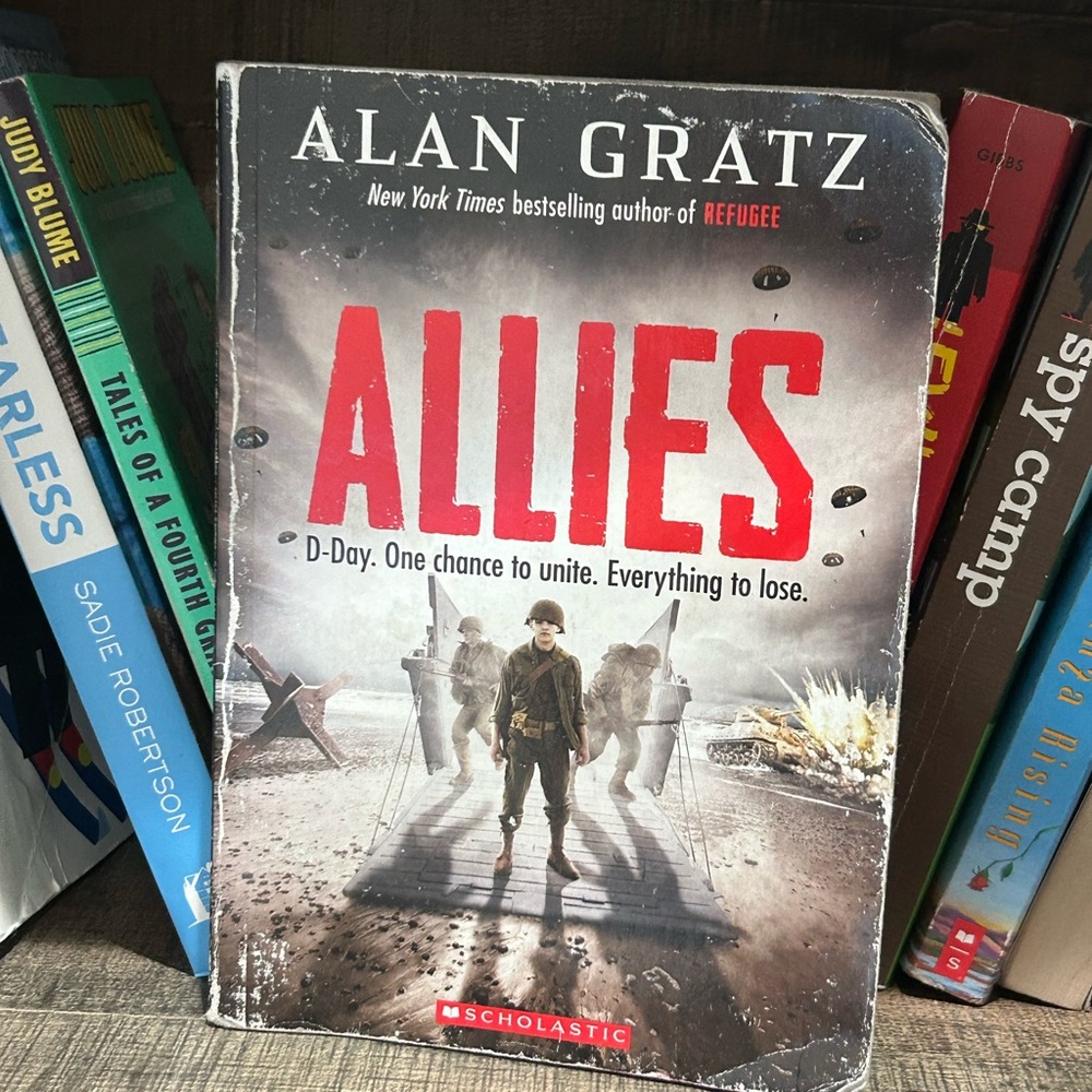 Scholastic book ALLIES BY ALAN GRATZ